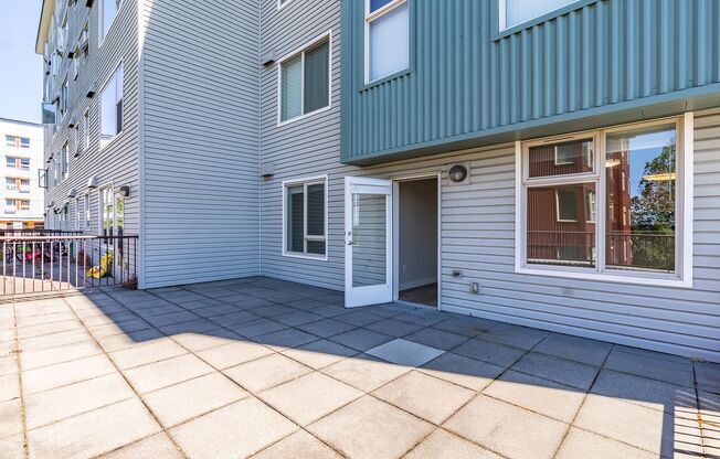 2 beds, 2 baths, 1,050 sqft, $2,800, Unit C307