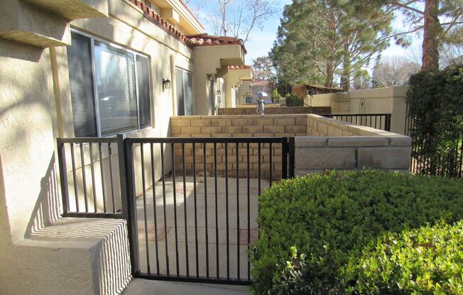 (APPLICATION PENDING) Townhouse in gated community near A.V. College with community Pool and Spa