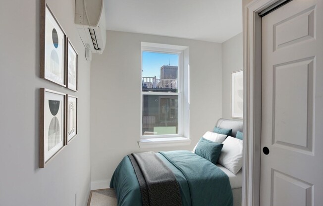 19 BARTLETT PL