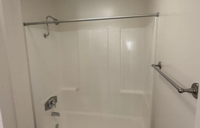 1 bed, 1 bath, 713 sqft, $2,075, Unit A135