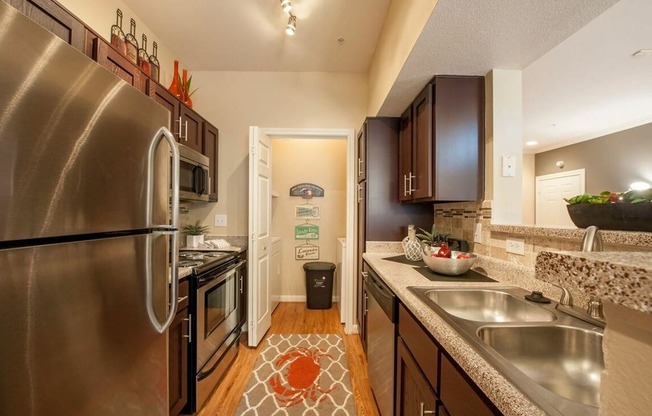 Stonewood Apartments Kitchen | Hosuton,TX Apartments | 1-2 Apartments in Houston