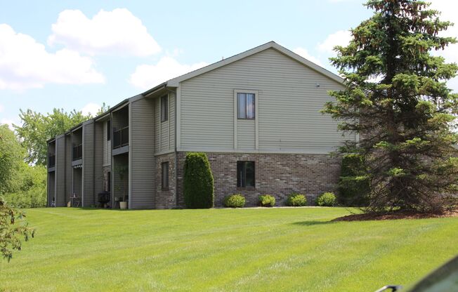 Montgomery Square Apartments