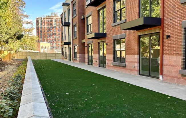 1 bed, 1 bath, 810 sqft, $2,650, Unit 308
