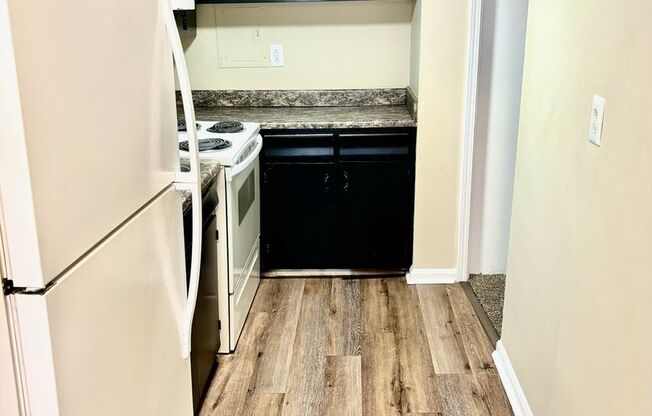 1 bed, 1 bath, 800 sqft, $725, Unit 1