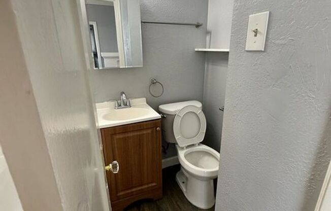 Studio, 1 bath, 392 sqft, $1,450, Unit 14