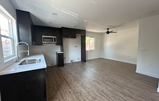 Studio, 1 bath, 450 sqft, $1,650