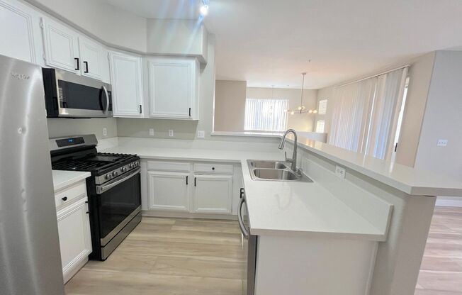 VERY NICE 2BED/2BATH WITH 1 CAR GARAGE IN GATED VISTANA CONDOMINIUMS