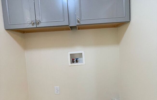 2 beds, 1 bath, 945 sqft, $1,500, Unit 088