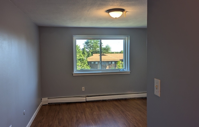 1 bed, 1 bath, 700 sqft, $1,995, Unit 5B