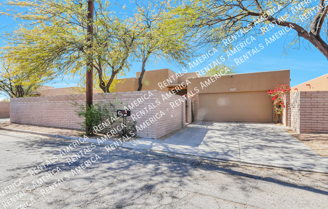 1711 N BAXTER DR