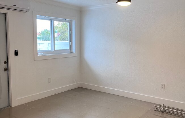 12040 SW 6 ST