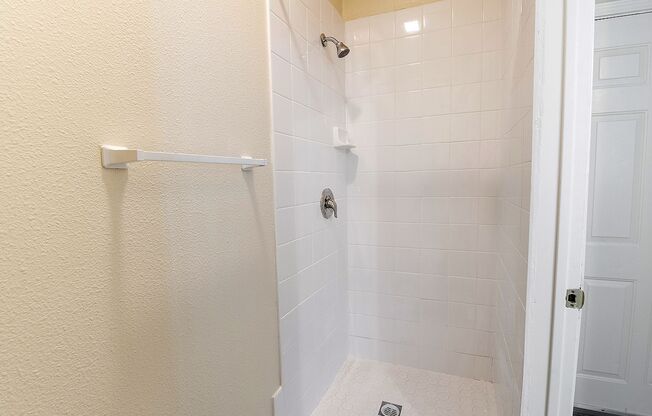 Studio, 1 bath, 121 sqft, $985.42, Unit 301