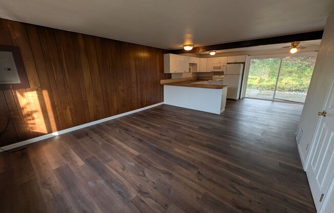 Updated Bremerton Duplex, Close to EVERYTHING - Avail. Soon!!