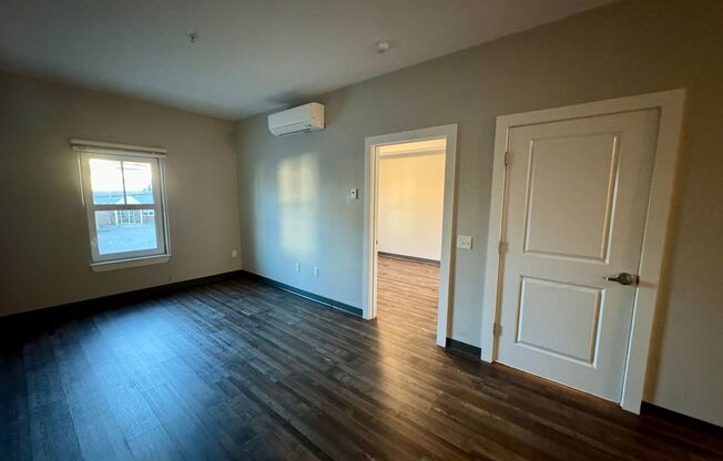 1 bed, 1 bath, 824 sqft, $1,850, Unit 206