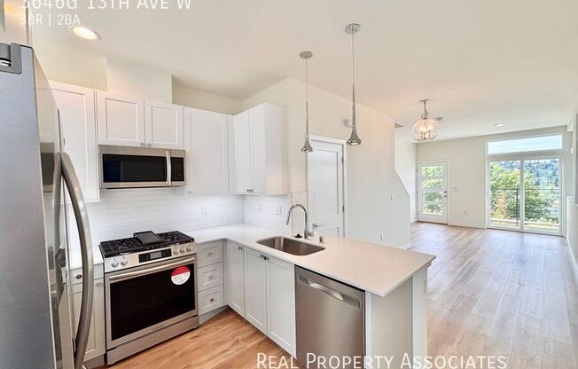 3646 G 13 AVE W