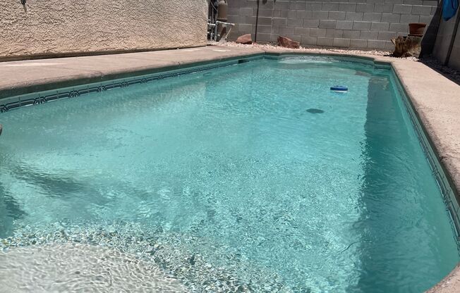 3 bedroom pool home in Centennial Hills