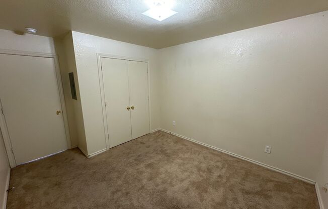 1 bed, 1 bath, 357 sqft, $975, Unit Unit 5