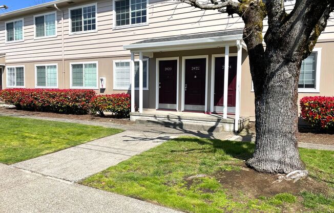 PhC2402 - Maple Court Apartments