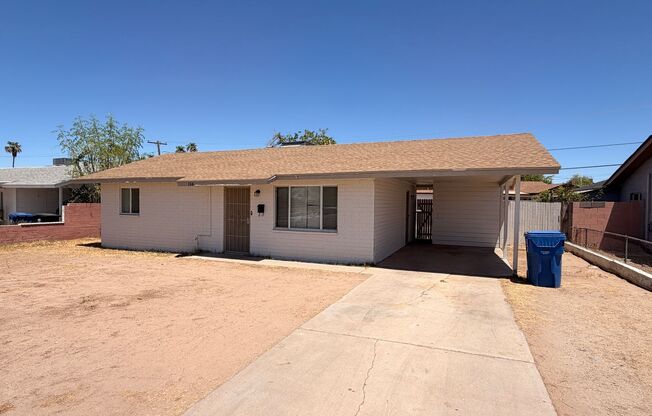 114 W RILEY DR