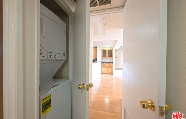 2 beds, 2 baths, 1,071 sqft, $3,999, Unit 801