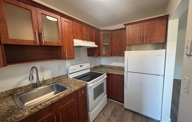 1 bed, 1 bath, 650 sqft, $1,595, Unit 208