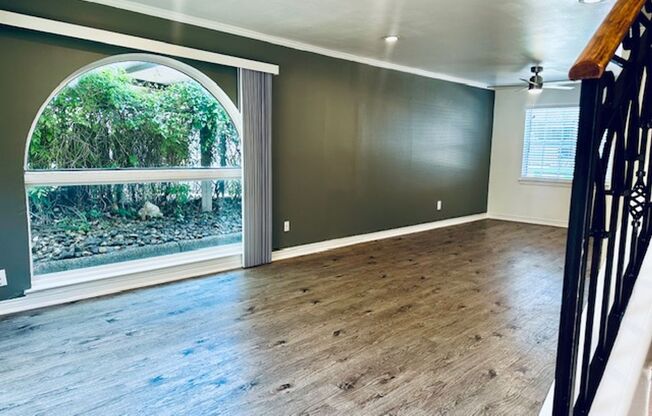 2 beds, 1.5 baths, 957 sqft, $1,599, Unit 111