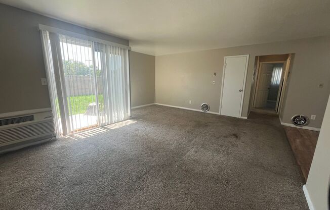 2640 W 3800 S (Valley Fair 16 Plex)