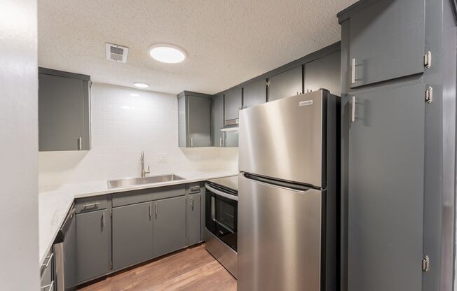 2 beds, 1.5 baths, 1,000 sqft, $1,405, Unit 421-16
