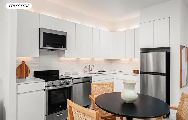 1 bed, 1 bath, $3,641, Unit 1307