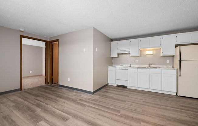 1 bed, 1 bath, 450 sqft, $870, Unit Unit 6592-12