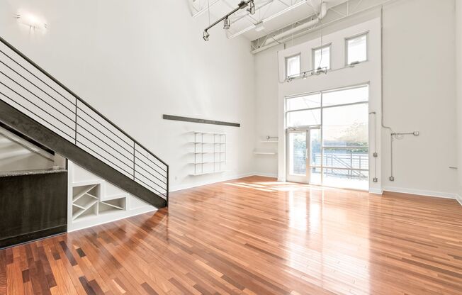 The Gallery Lofts, 2 Bedroom Condo minutes from Bank of America Stadium!