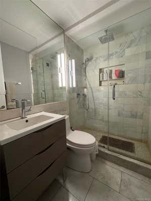 2 beds, 2 baths, 984 sqft, $7,500, Unit 11F