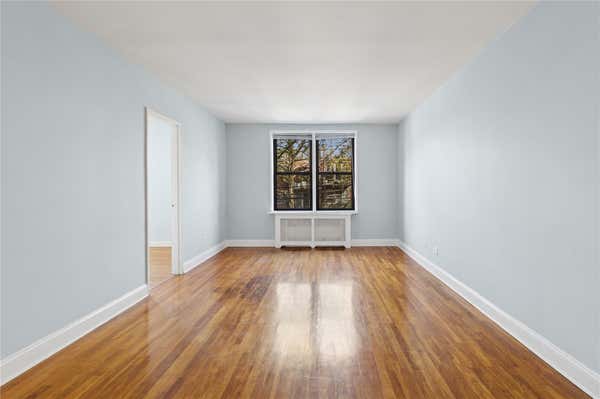 89 20 55 AVE