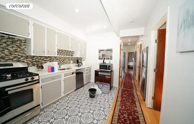 23 33 28 ST