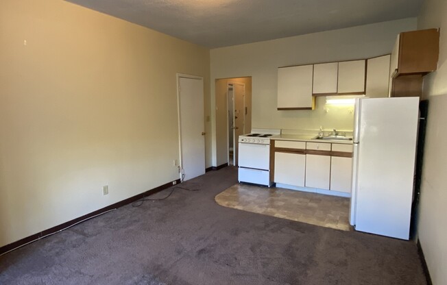 1128 COMMONWEALTH