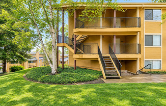 *RECENTLY UPDATED* Lovely 2 BD | 1 BA Condo Available in Townhomes with a View Community in the Heart of Clackamas | W/S/T Included in Rent!