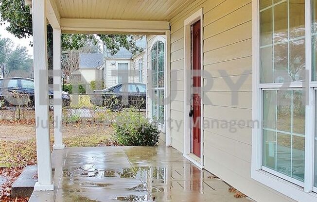 Well Maintained 2/2 Near Mountain View College For Rent!
