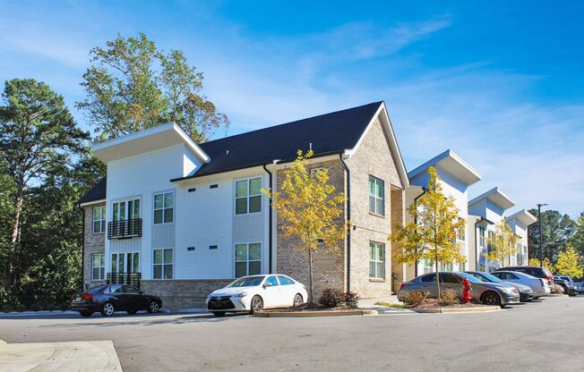 Welcome to our luxurious apartment community near NC State University in Raleigh, NC!