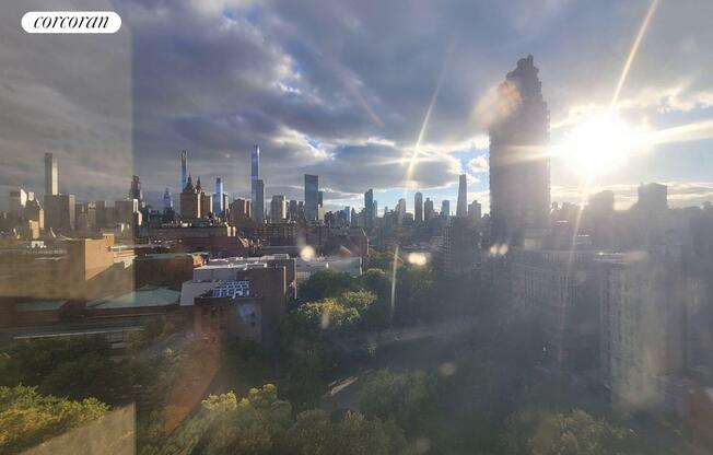 3 beds, 3 baths, $14,000, Unit PHD