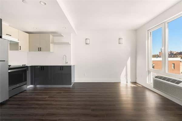 2 beds, 2 baths, 1,012 sqft, $3,139, Unit 1D