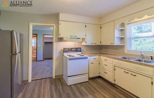 4 beds, 1 bath, 1,452 sqft, $1,400, Unit 1509