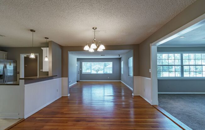 3 beds, 2 baths, $1,895