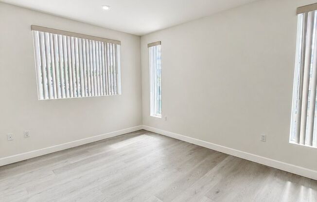 2 beds, 2 baths, 792 sqft, $2,695, Unit T102