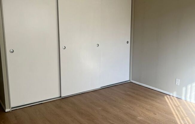 2 beds, 1 bath, 856 sqft, $1,850, Unit 105