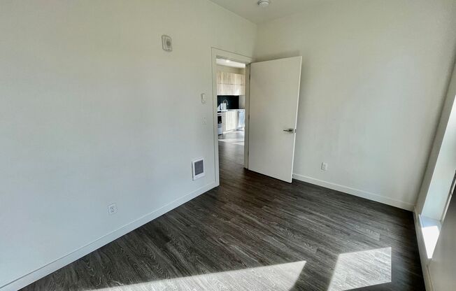 1 bed, 1 bath, 414 sqft, $1,375, Unit 207