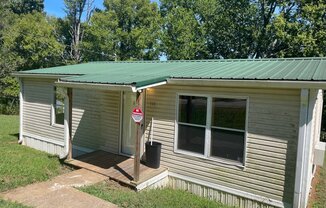 114 THOMAS DR