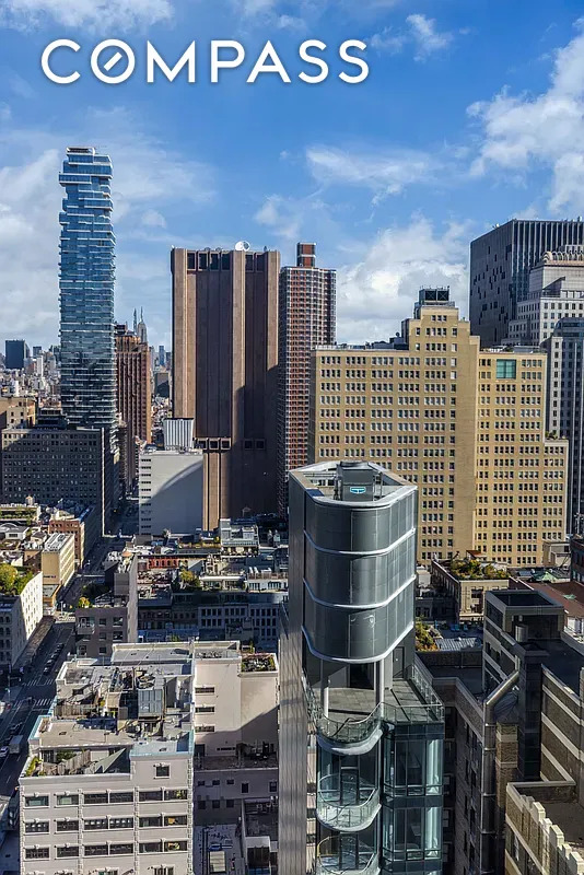 30 PARK PL