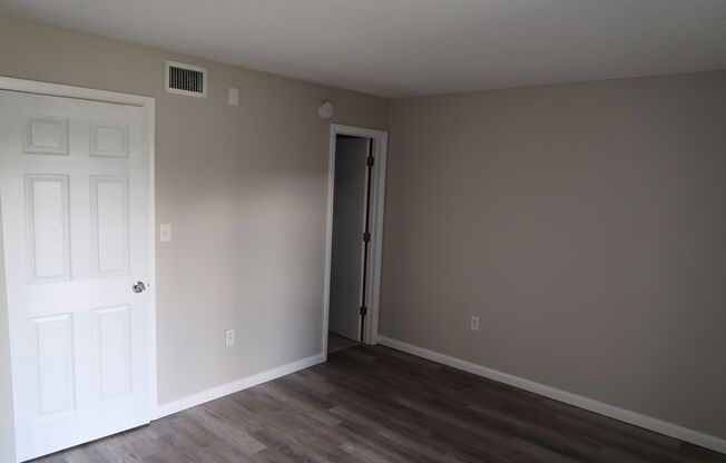 1 bed, 1 bath, 600 sqft, $1,393.75, Unit Unit 305
