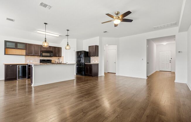 Post Oak Subdivision Kyle Very Nice 3 bedroom 2 bath home with many upgrades