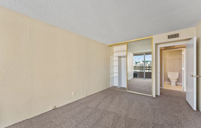 2 beds, 2 baths, $2,400, Unit UNIT 10 E